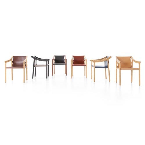 905 Armchair in Wood and Cowhide by Vico Magistretti for Cassina, Italy For Sale - Image 9 of 14