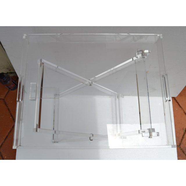 1980s Boho Chic Lucite Folding Tray Table X Stretchers Mid-Century Modern American For Sale - Image 12 of 18