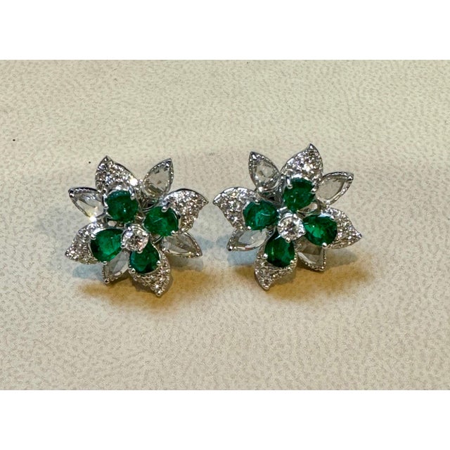Arts & Crafts 2.5Ct Natural Zambian Emerald & 1.75 Ct Diamond & Rose cut Diamond Earring 18KG For Sale - Image 3 of 18