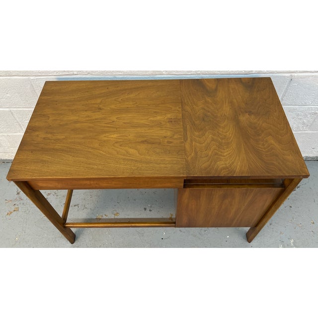 Mid-Century Writing Desk by Dale Ford for John Widdicomb For Sale - Image 9 of 12