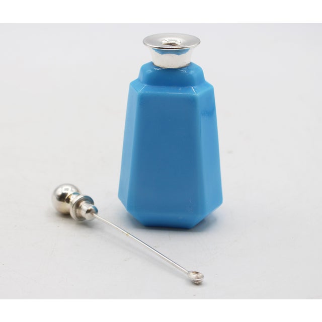 Circa 1920s Art Deco Octagonal French Blue Opaline Glass Snuff Bottle For Sale - Image 9 of 9