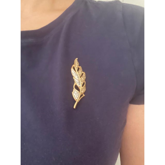 0.6 Carat Leaf Shaped Diamond 14 Karat Gold Pin or Brooch Affordable, Estate For Sale - Image 9 of 18