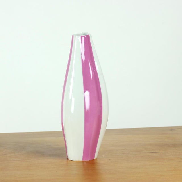Mid-Century Modern Pink & White Porcelaine Vase from Royal Dux, 1960s For Sale - Image 3 of 7
