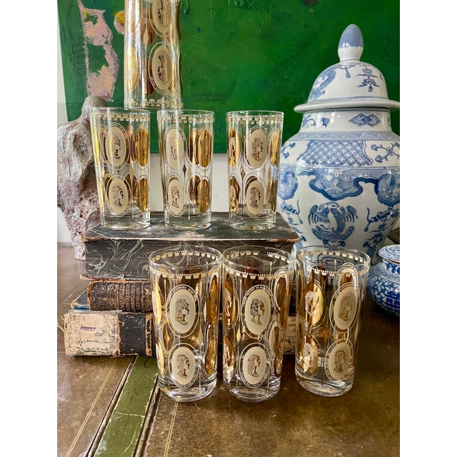 Mid-Century Modern Gold Royal Ladies Portrait Tall Boy or Tumbler Glasses - Set of 7 For Sale - Image 9 of 12