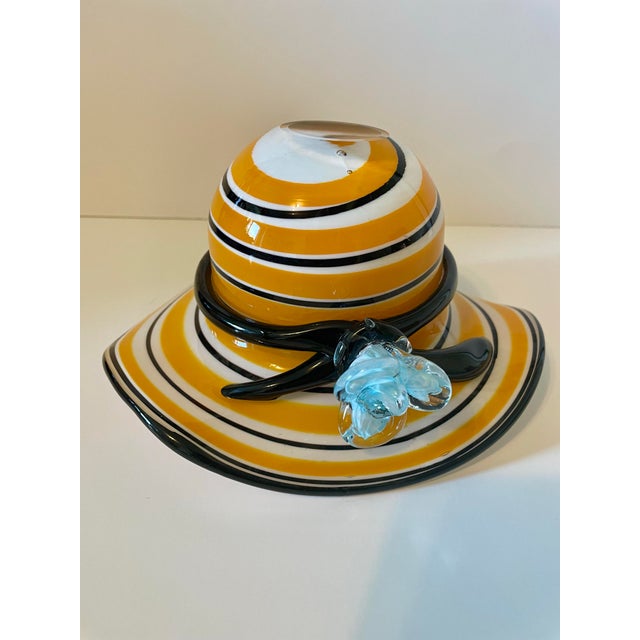 Art Deco Vintage Block Crystal Hand-Blown Striped Art Glass Derby Hat Bowl For Sale - Image 3 of 7