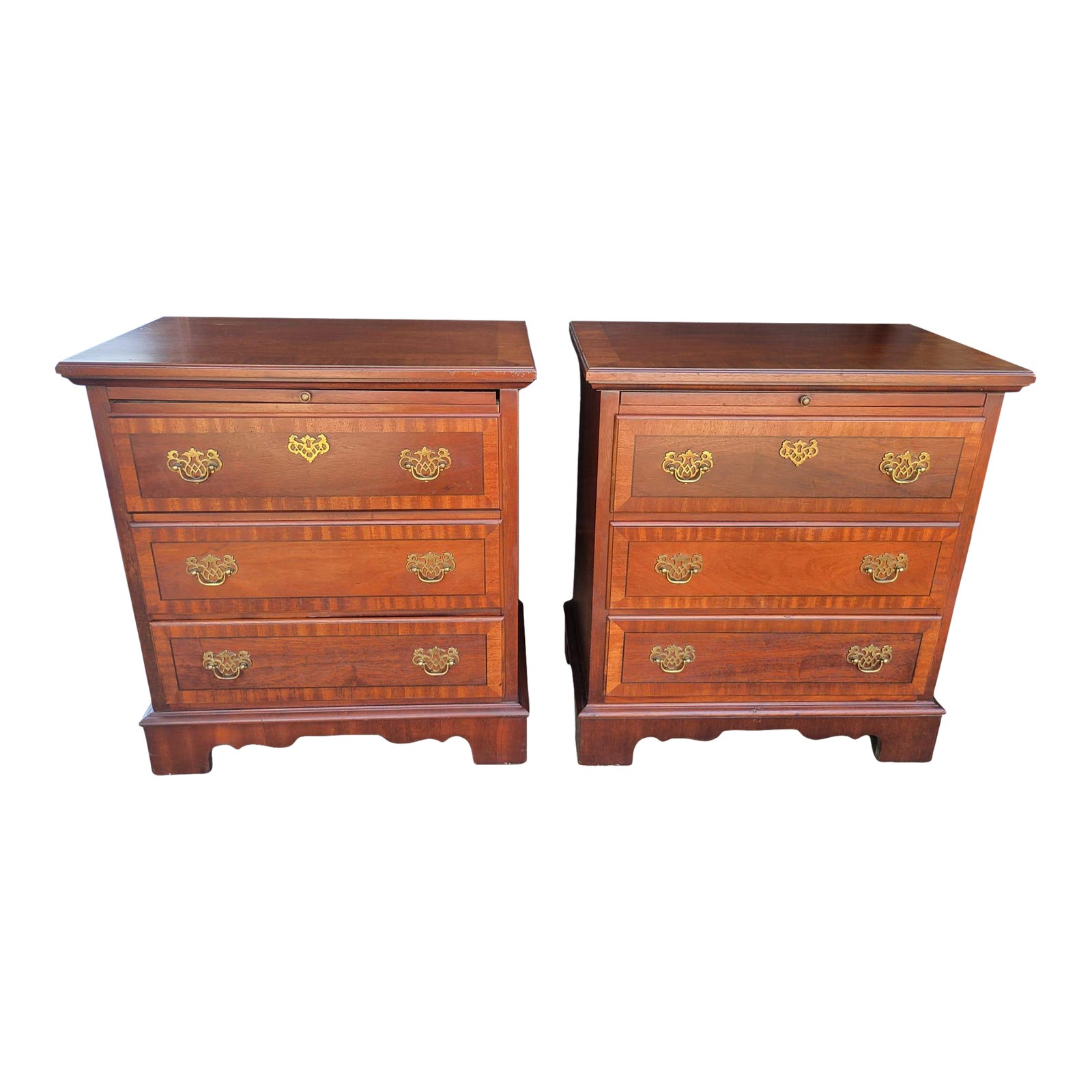 Stanley Furniture Stoneleigh Mahogany Nightstands With Pull-Out Tray ...