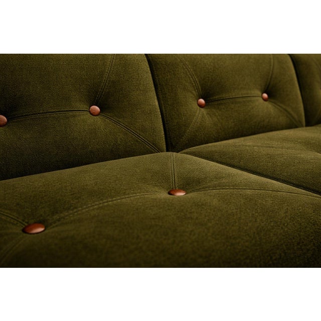 Mid-Century Modern Pullman” Sofa in Deep Olive Mohair with Rosewood Buttons by Jorge Zalszupin for L’Atelier, Brazil, 1970s — Lot 145 For Sale - Image 3 of 17