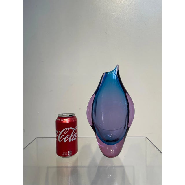 Flavio Poli 1970s Flavio Poli Penguin Large Sommerso Murano Vase Mid-Century For Sale - Image 4 of 8