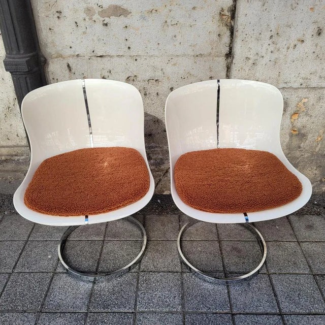 Plastic Space Age Style Goldfinger Chairs in Fiberglass and Chrome Steel after Michel Cadestin, France, 1990s, Set of 4 For Sale - Image 7 of 18