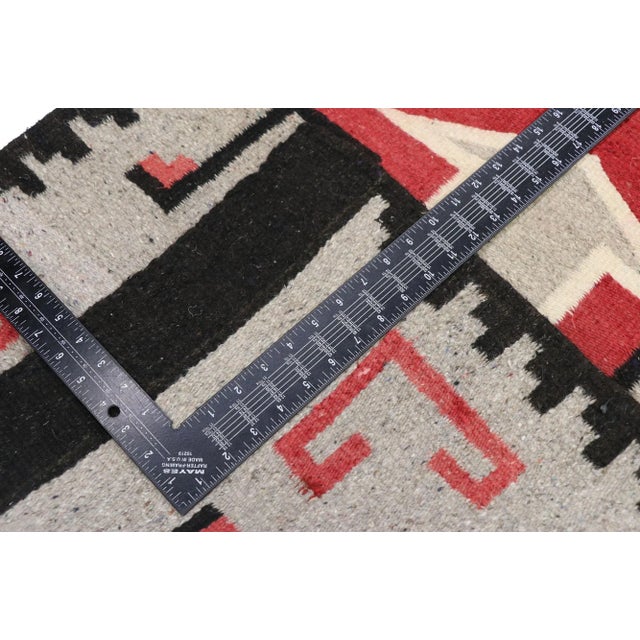 Early 20th Century Vintage Klagetoh Navajo-Style Kilim Rug, 02'04 X 04'11 For Sale - Image 5 of 9