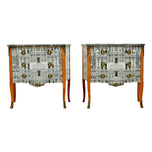 1950s Pair of Louis XV Style Chest With Fornasetti Pattern of Ancient Rome and Grey Marble Top For Sale