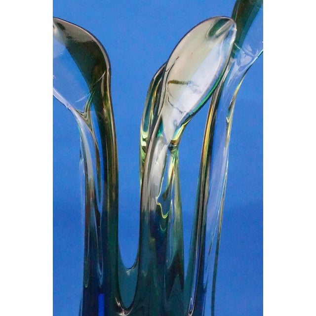 Murano Glass Vase attributed to Archimede Seguso For Sale - Image 11 of 18