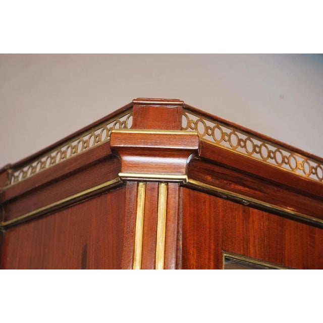 Louis XVI Double Body Showcase For Sale - Image 3 of 7