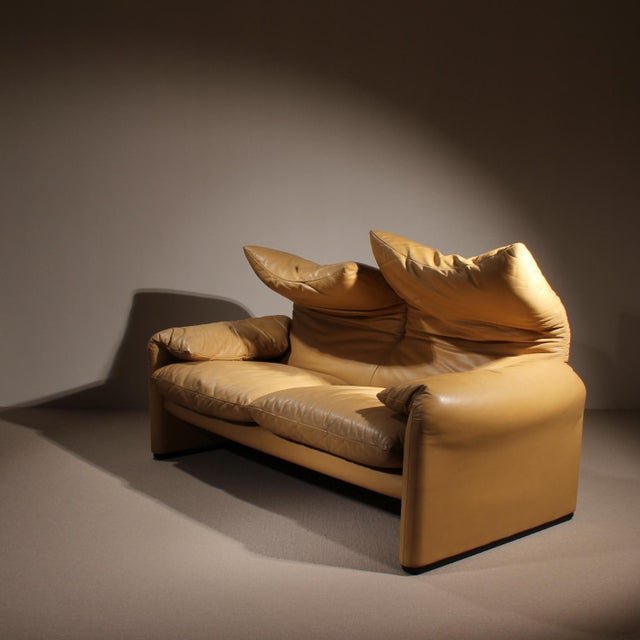 Cassina Leather Sofa Maralunga by Vico Magistretti for Cassina, Italy, 1973 For Sale - Image 4 of 18