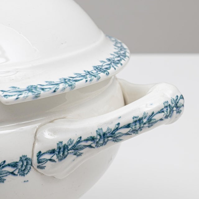 Mid 20th Century Belgian Special Edition Porcelain Tureen With Lid For Sale - Image 12 of 18