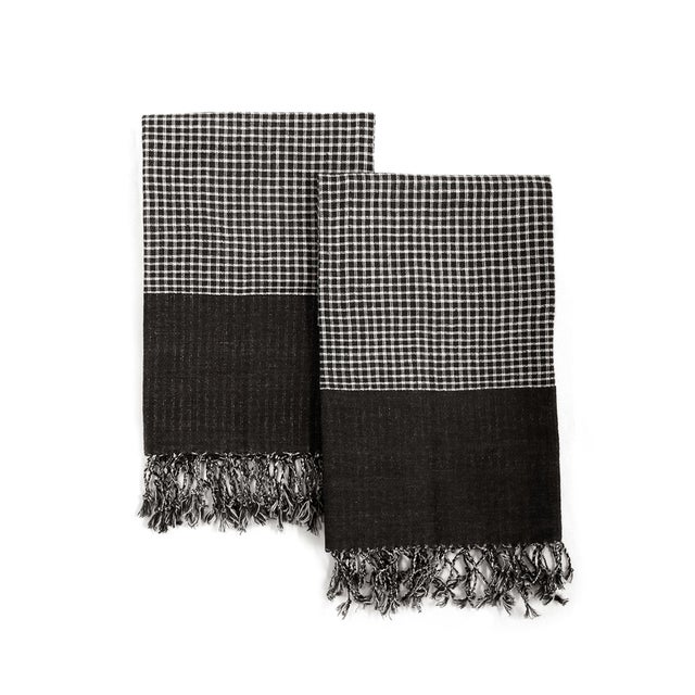 Welcome your loved ones this season by hosting a special gathering at home. Make your space cozy and inviting with our...