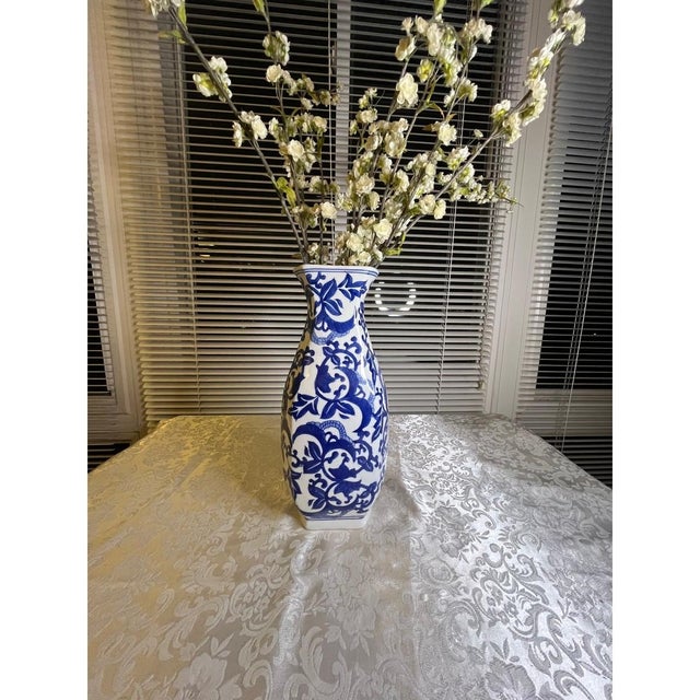 Large 14" Vintage Chinese Blue and White Hexagonal Vase - Scrolling Lotus Design For Sale In San Francisco - Image 6 of 10