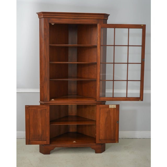 Traditional Henkel Harris Cherry 12 Pane Corner China Cabinet For Sale - Image 3 of 12