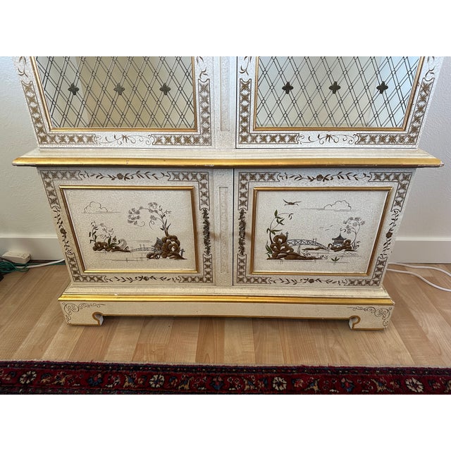 Late 20th Century John Widdicomb Hand-Painted Bonnet-Top Display Cabinet/Vitrine-Chinoiserie Style For Sale - Image 14 of 14