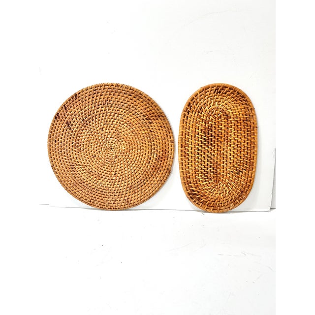 Vintage Woven Rattan Trivets or Plant Stands – Set of 2 Round and Oval Basket Weave Tabletop Mats For Sale - Image 4 of 5