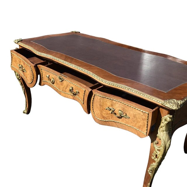 French 1960s French Louis XV Style Bureau Plat For Sale - Image 3 of 4