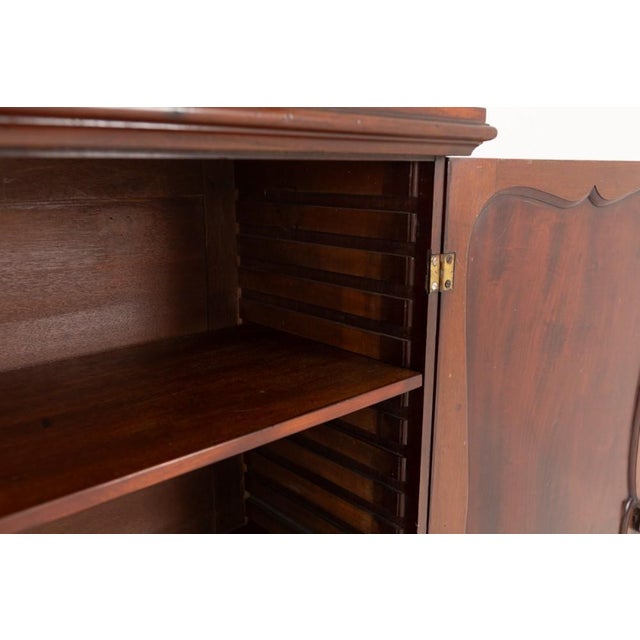 Georgian Hall Cabinet in Mahogany, 1800 For Sale - Image 3 of 7