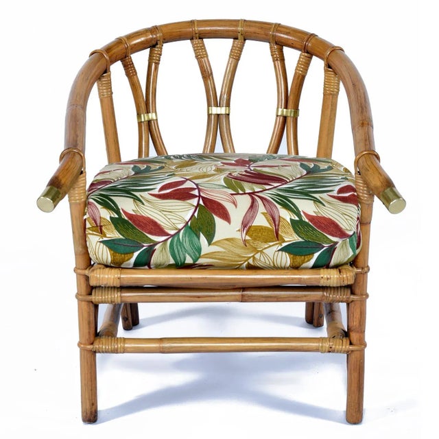 This listing is for the lounge chair with two throw pillows. The matching end table, coffee table and sofa are NOT...