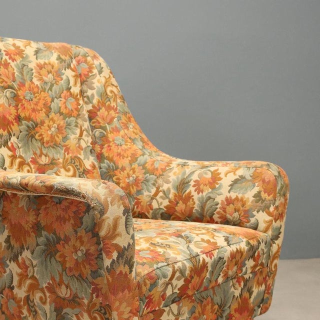 Vintage Armchairs in Fabric and Wood, Italy, 1950s For Sale - Image 5 of 9