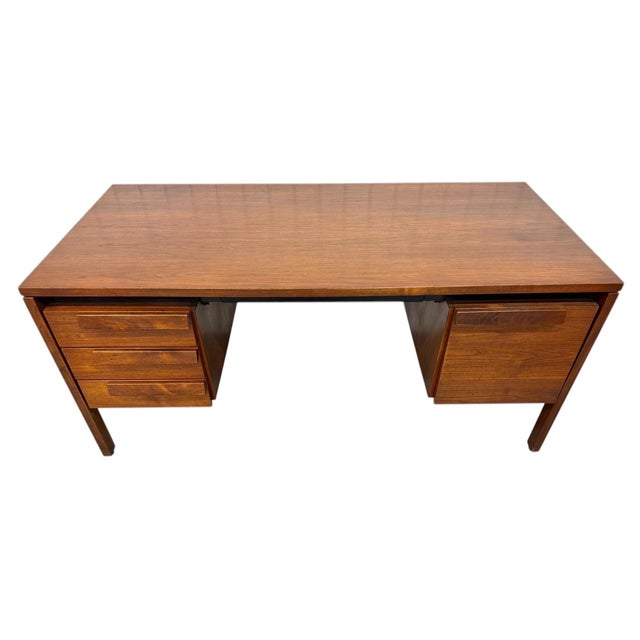 Jens Risom Mid-Century Modern Jens Risom Executive Desk For Sale - Image 4 of 10