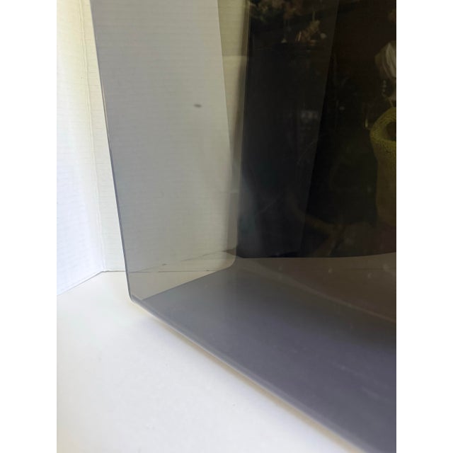 1980s Vintage Modern Smoked Gray Lucite U-Shaped Record & Magazine Rack For Sale - Image 5 of 12