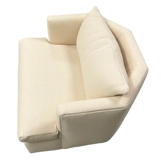 Mid-Century Modern 80's Directional Freshly Upholstered Swivel Chair For Sale - Image 3 of 10