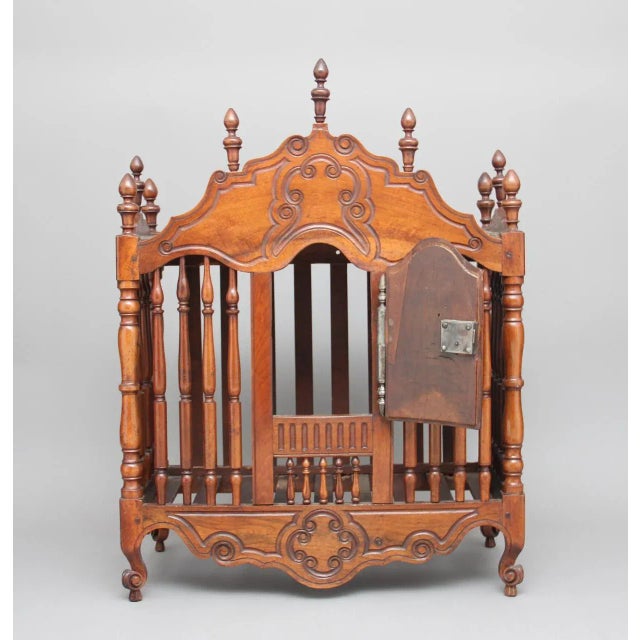 French Cupboard, 1820s For Sale - Image 3 of 11