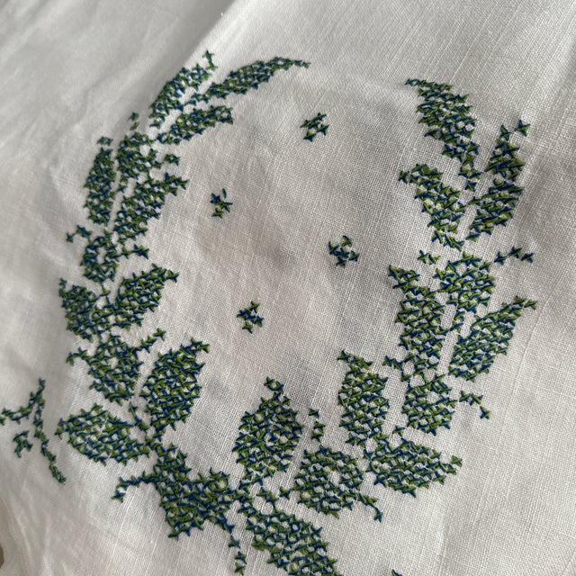 Rustic European Hand Embroidered French Linen Tablecloth For Sale - Image 3 of 7