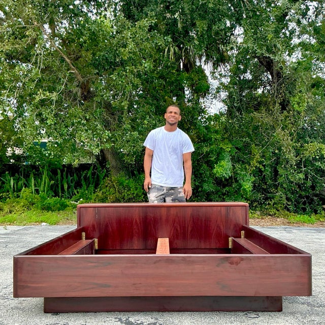 Bring iconic mid-century style to your bedroom with this vintage Drylund rosewood queen bedframe set. Crafted from...