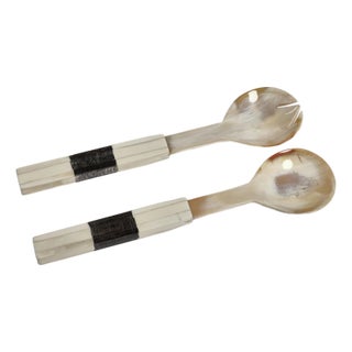 Rory Horn Salad Server Set with Bone Etched Handle For Sale
