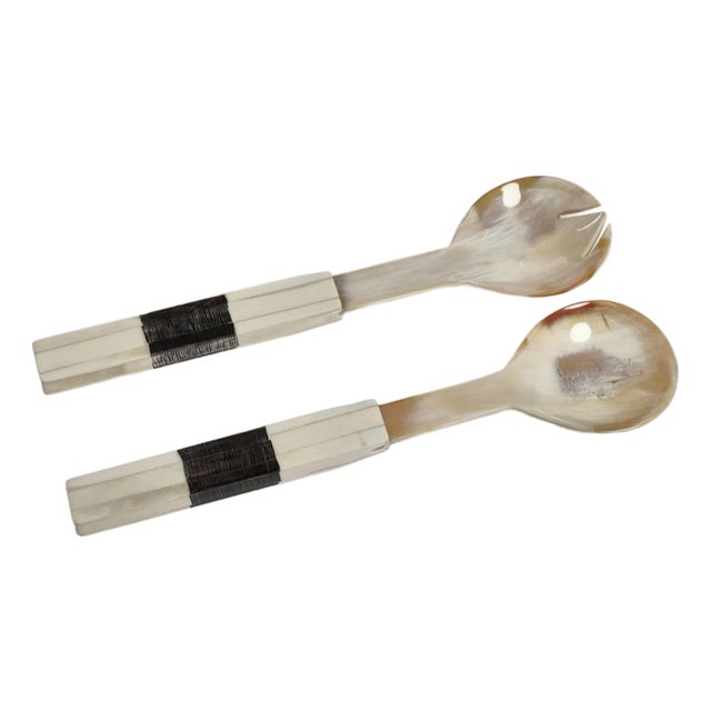 Rory Horn Salad Server Set with Bone Etched Handle For Sale