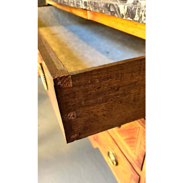 Marquetry Commode with Projecting Top For Sale - Image 16 of 18