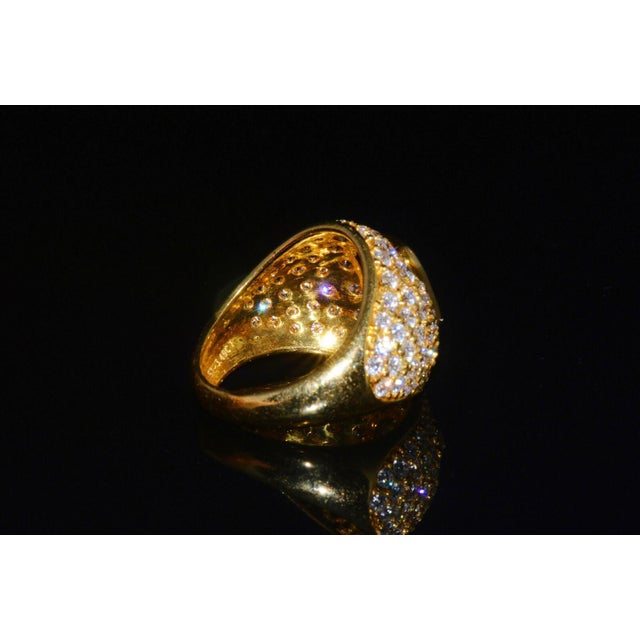 Yellow GIA Natural 5.7Cts VS Diamond Unheated Yellow Sapphire 18K Gold Bombay Dome Ring, size 6.5 For Sale - Image 8 of 9