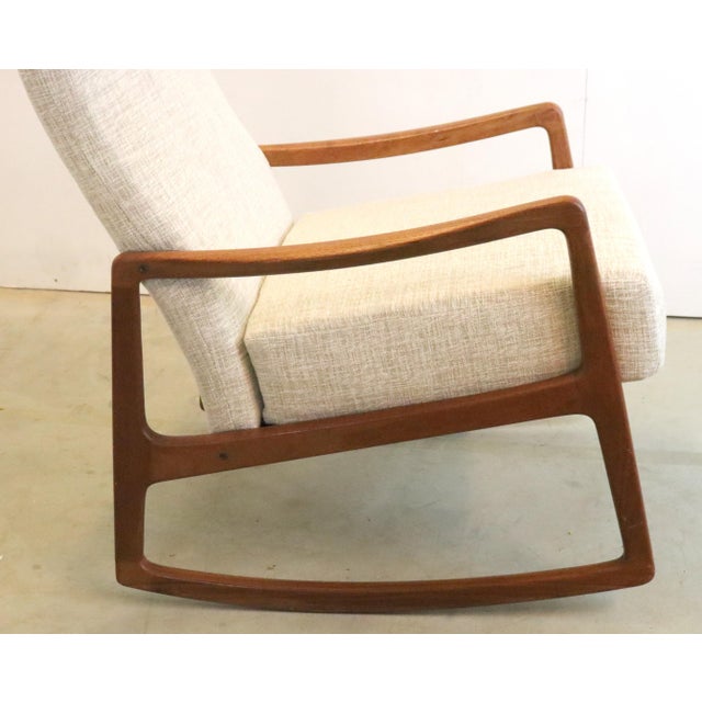 Vintage Rocking Chair attributed to Ole Wanscher for France & Søn / France & Daverkosen For Sale - Image 6 of 18