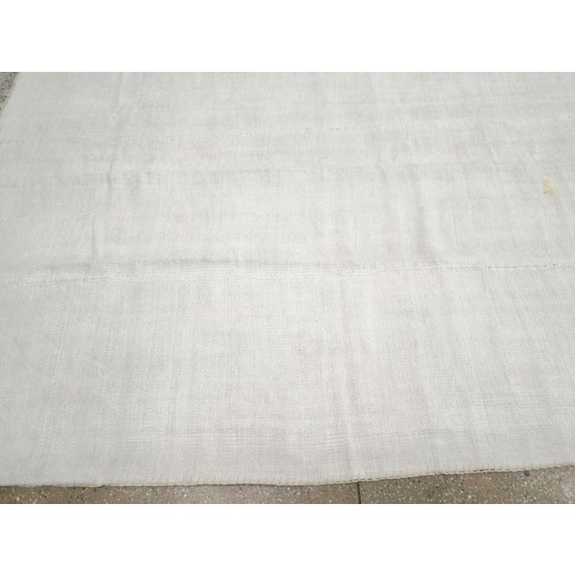 Mid 20th Century Galerie Shabab Collection Mid-20th Century Turkish Flatweave Kilim Carpet For Sale - Image 5 of 8