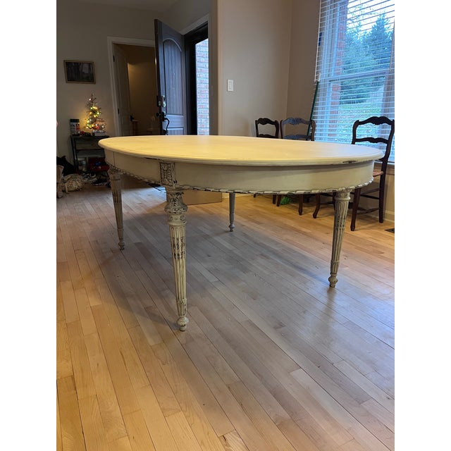 20th Century Louis XVI Style Dining Table With Leaves For Sale In Pittsburgh - Image 6 of 6