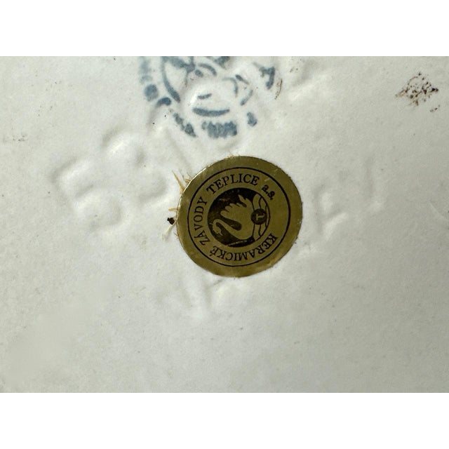 Ivory Mid-Century Modern Fat Lava Vase from Teplice Ceramic Workshops, 1960s For Sale - Image 8 of 9