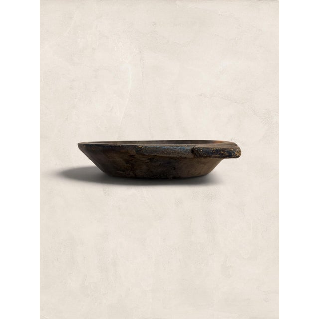 English Antique Hand-Carved Primitive English Parat Bowl For Sale - Image 3 of 7