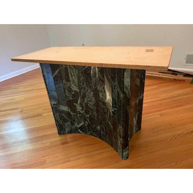 1970 Green Marble Italian Dining Table, Made in Italy For Sale In New York - Image 6 of 13