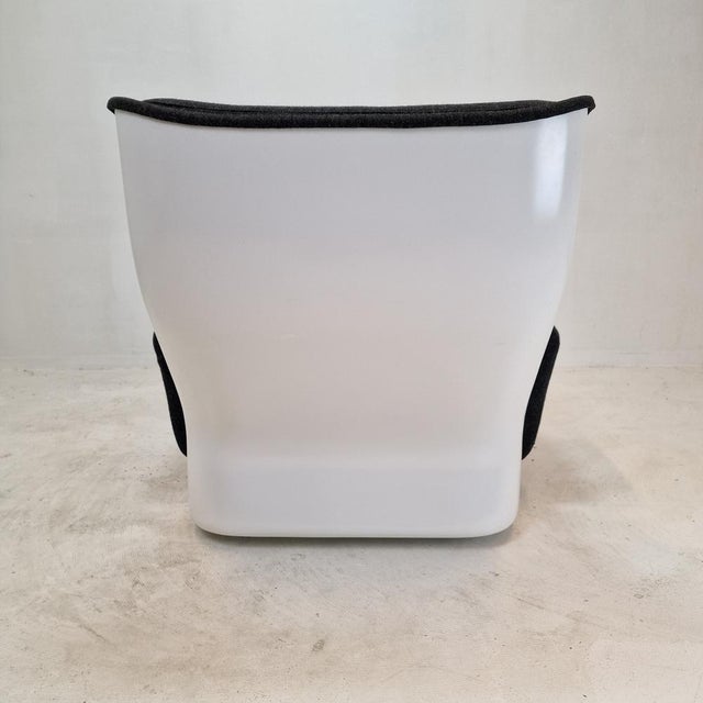 Textile Orchid Lounge Chair by Michel Cadestin for Airborne, France, 1968 For Sale - Image 7 of 16