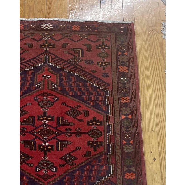Sacred Art - Oriental Rug - 200x135 cm. Oriental; made of wool yarn. Polychrome decoration in shades of burgundy, green...