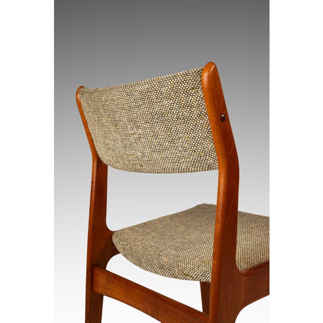 Danish Mid-Century Modern Dining / Desk Chair in Solid Teak & Original Oatmeal Fabric by Scandinavia Woodworks Co., C. 1970's For Sale - Image 13 of 18