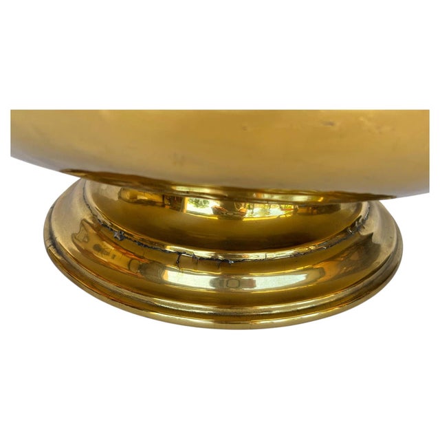 Early 20th Century Arts and Crafts Footed Brass Bowl with Ring Handles 1920s For Sale - Image 4 of 17