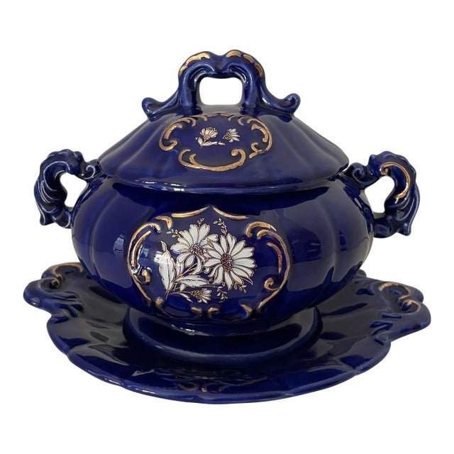 1940s Vintage Hand-Painted Porcelain Soup/Sauce Tureen with Underplate - 2 Pieces For Sale
