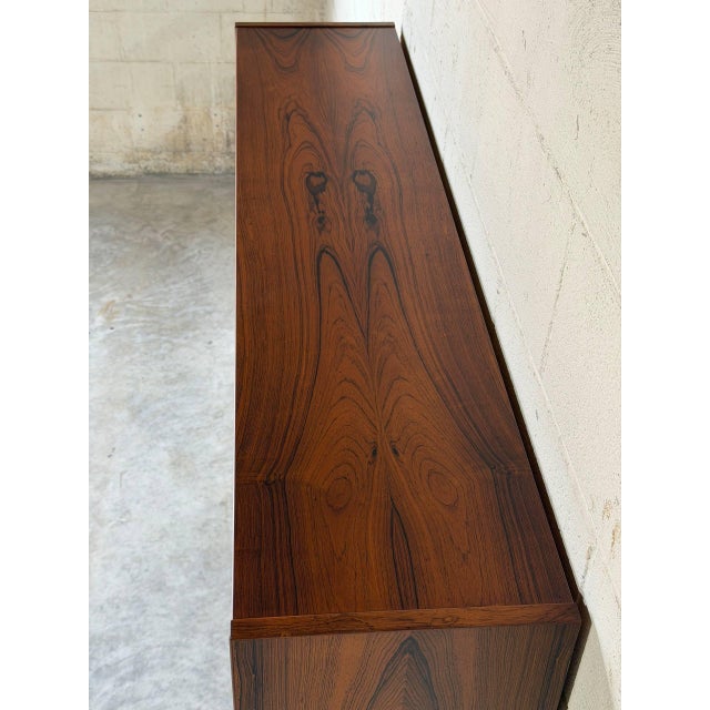 Poul Hundevad Rosewood Bookcase Danish Mid-Century Modern 1960s For Sale In Los Angeles - Image 6 of 11